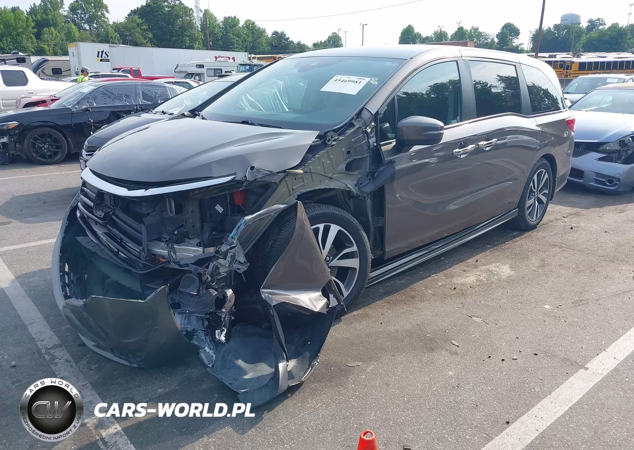 2022 Honda Odyssey Touring VIN:5FNRL6H82NB038446 - 2