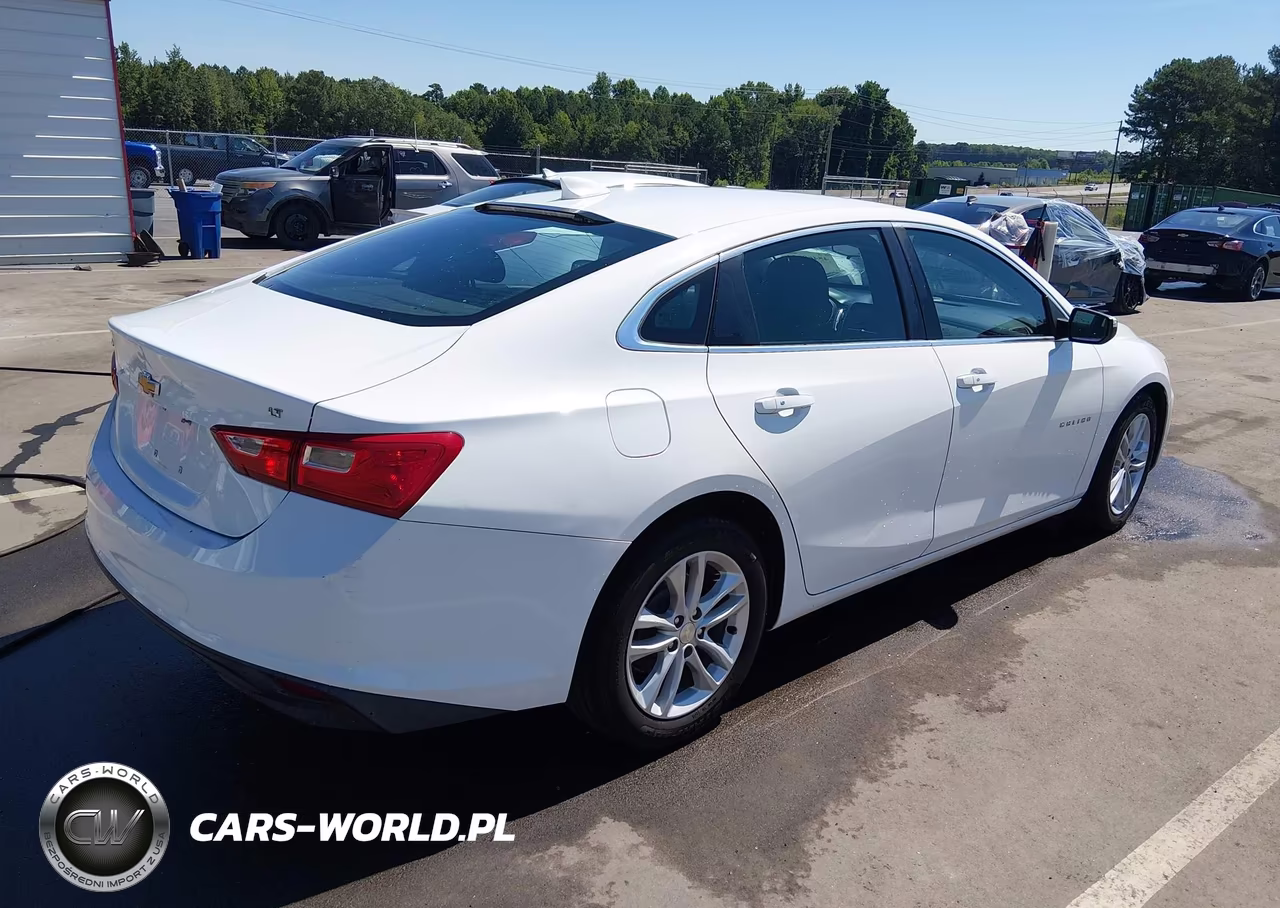 2018 Chevrolet Malibu Lt VIN:1G1ZD5ST1JF180435 - 4