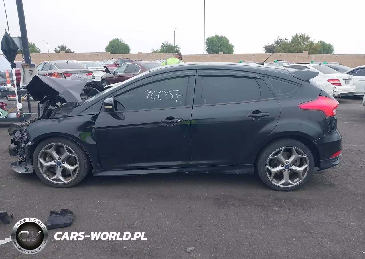2016 Ford Focus St VIN:1FADP3L93GL276082 - 15