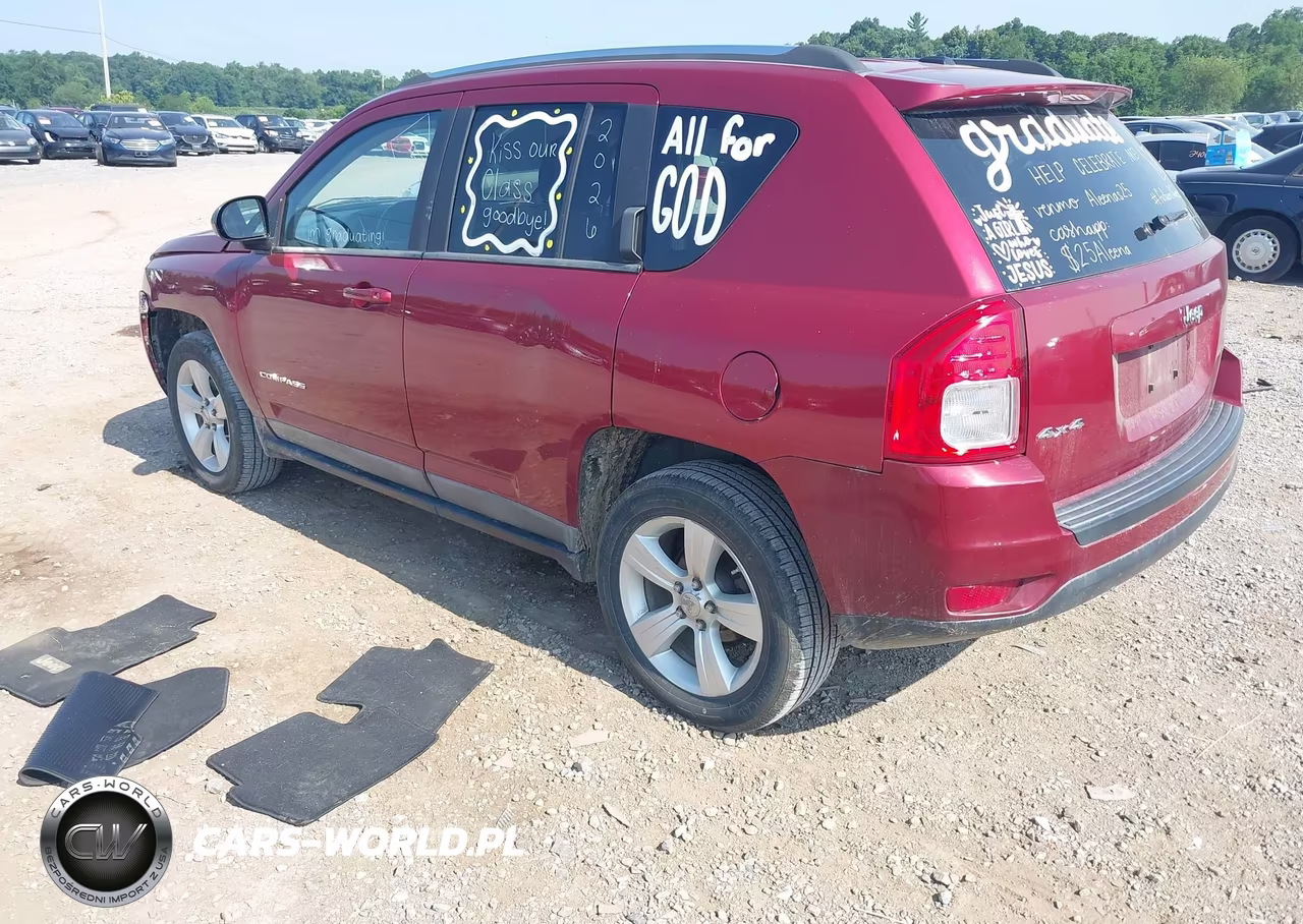 2011 Jeep Compass VIN:1J4NF1FB9BD135602 - 3
