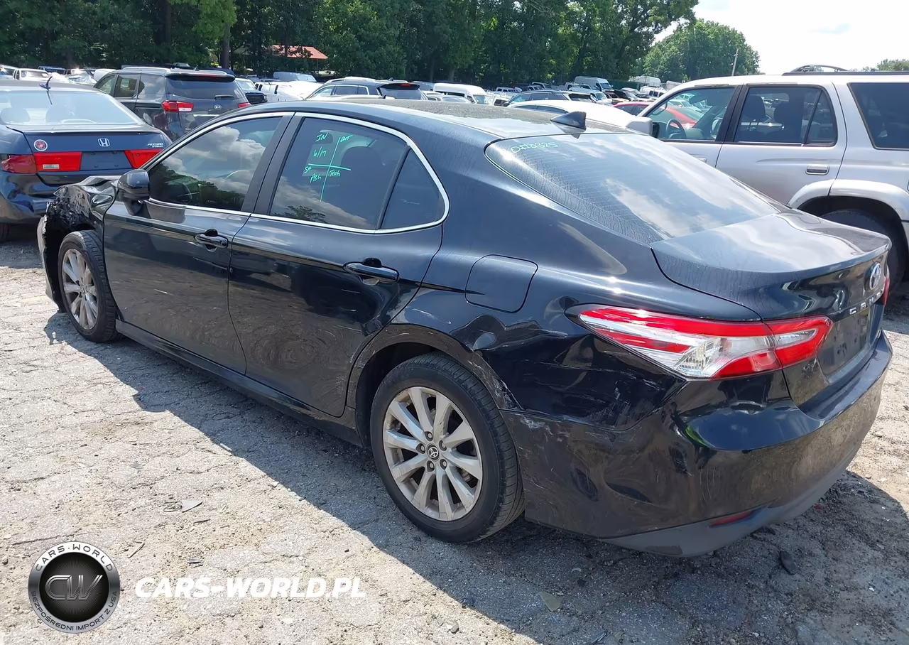 2020 Toyota Camry Le VIN:4T1C11AKXLU510851 - 3