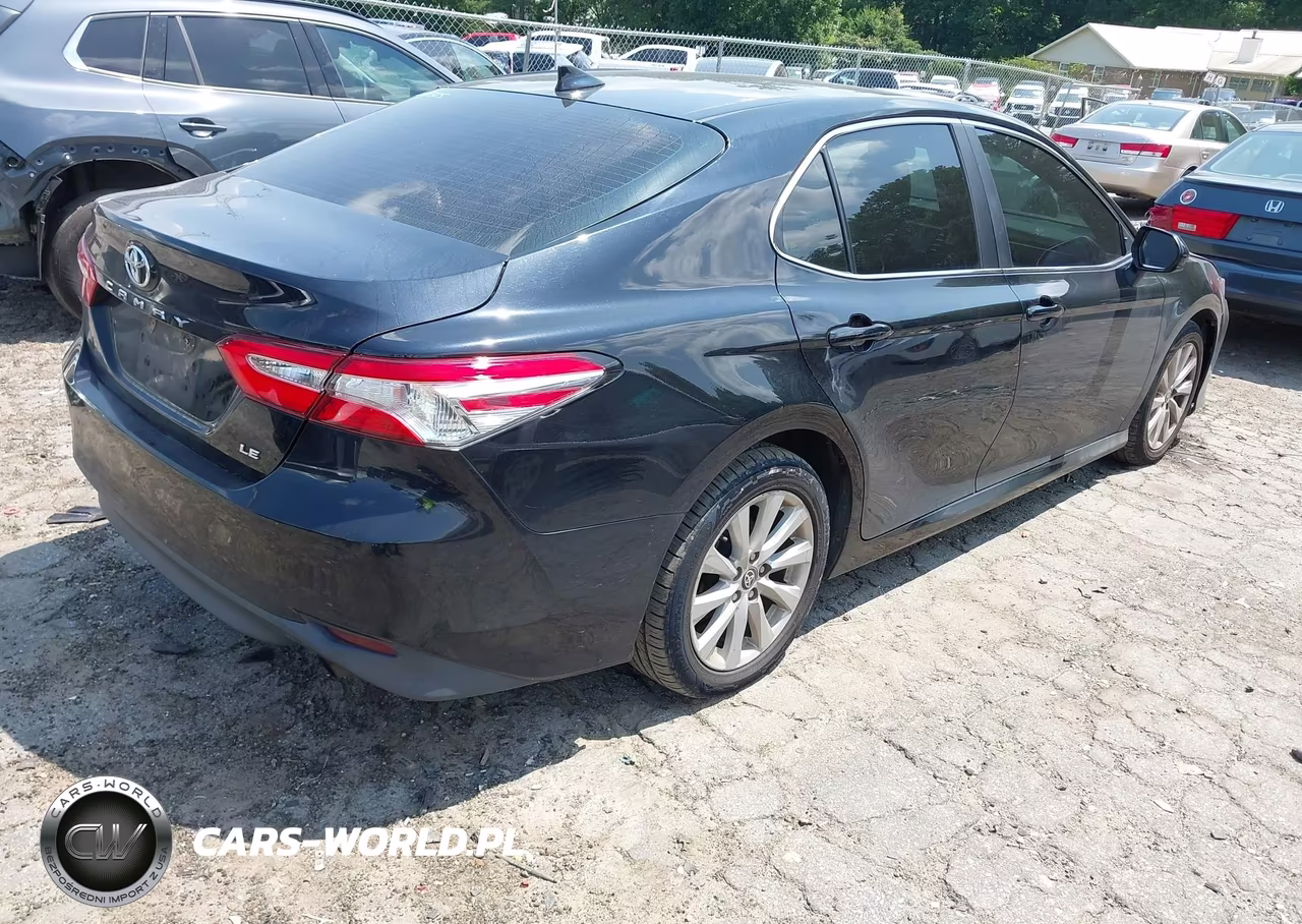 2020 Toyota Camry Le VIN:4T1C11AKXLU510851 - 4