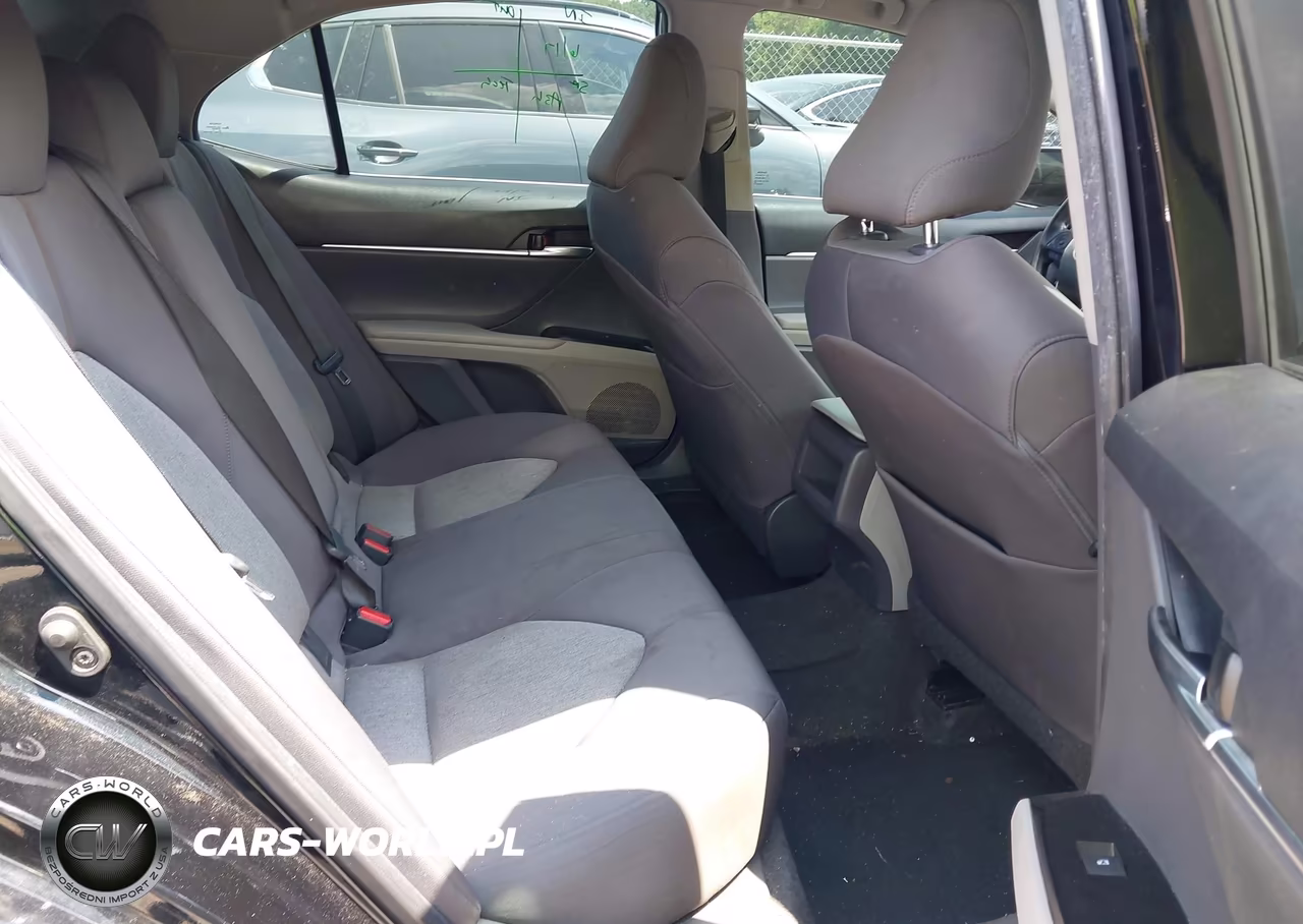 2020 Toyota Camry Le VIN:4T1C11AKXLU510851 - 8