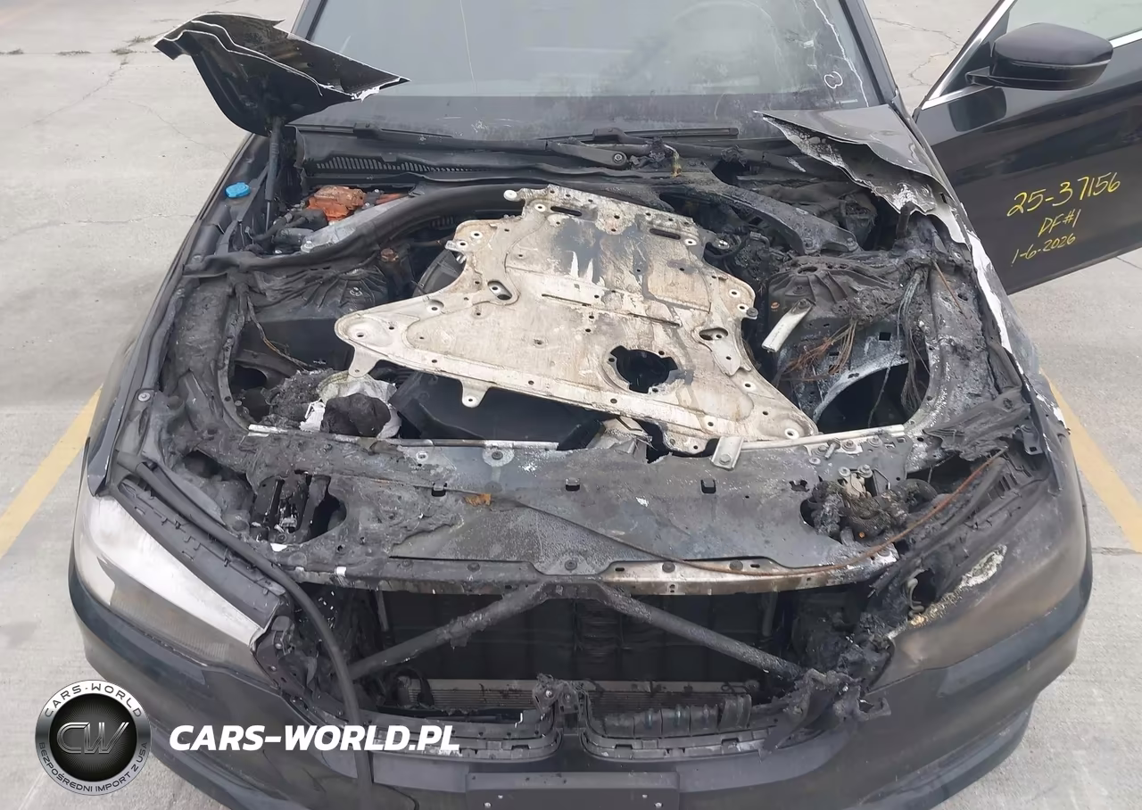 2019 BMW 530E Iperformance VIN:WBAJA9C5XKB393314 - 10