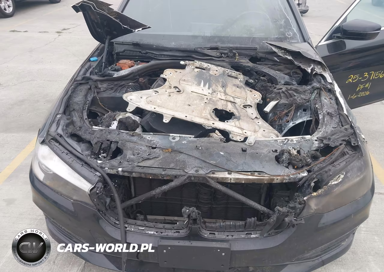 2019 BMW 530E Iperformance VIN:WBAJA9C5XKB393314 - 6