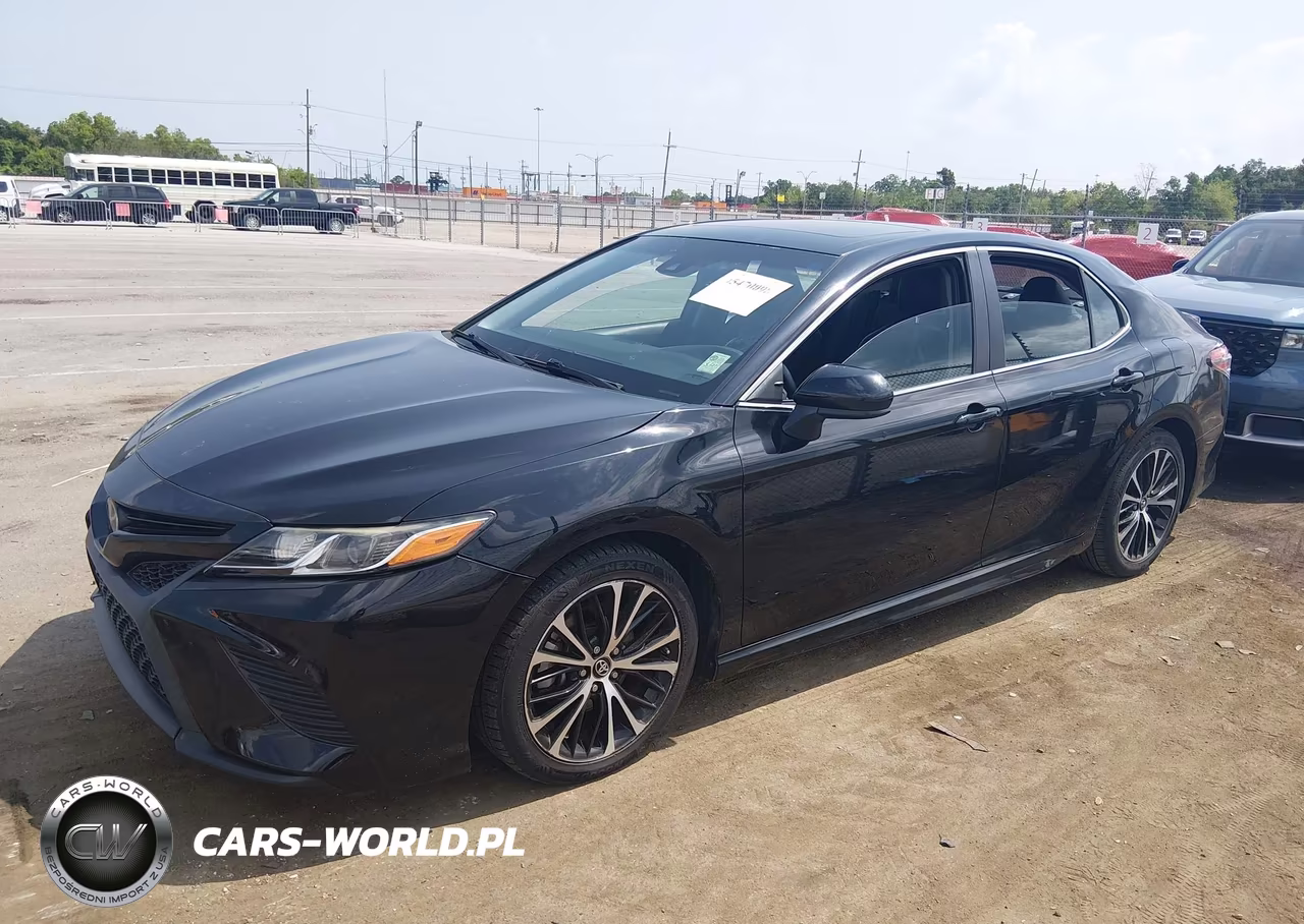 2018 Toyota Camry Se VIN:4T1B11HK7JU639869 - 2