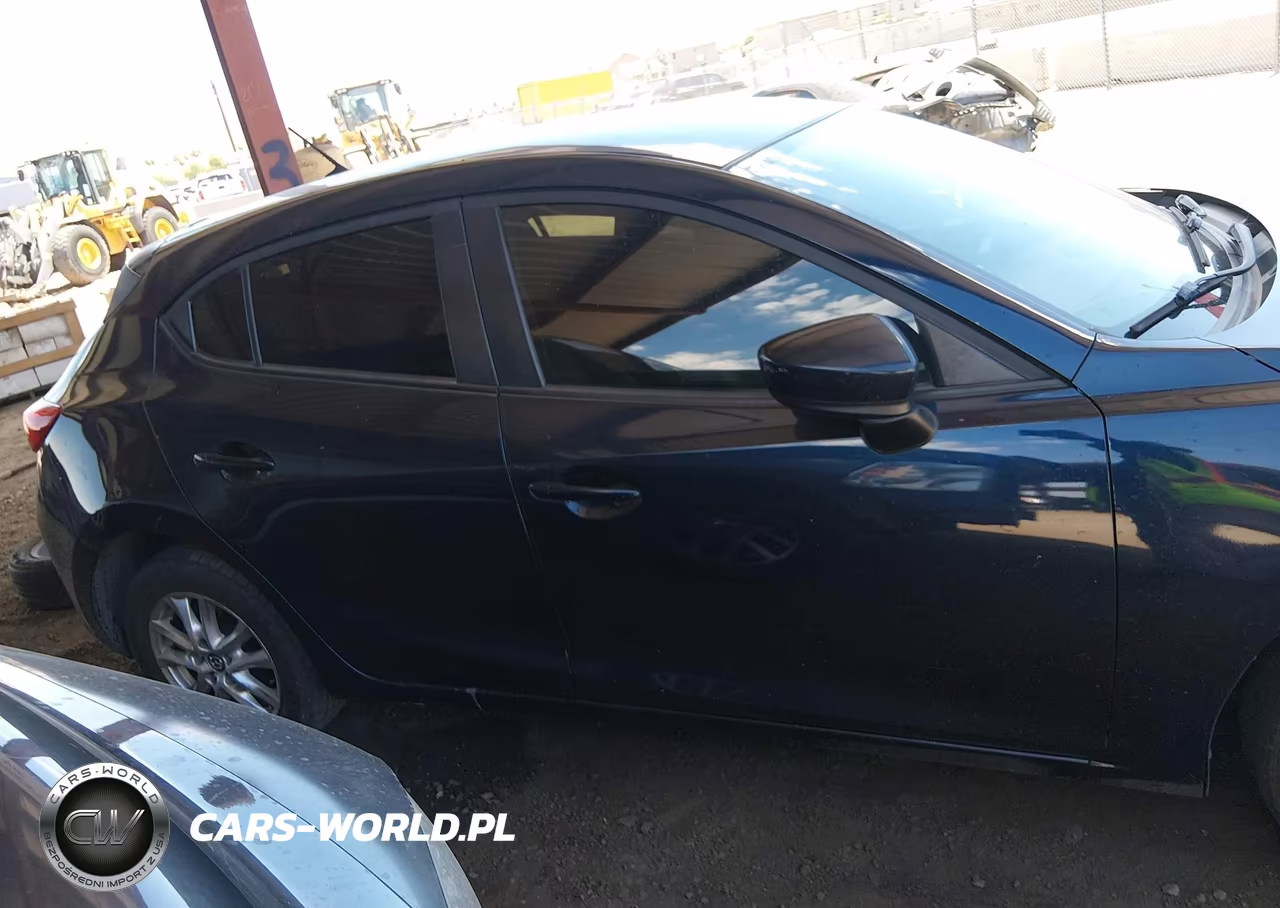 2018 Mazda Mazda3 Sport VIN:3MZBN1K71JM210645 - 12