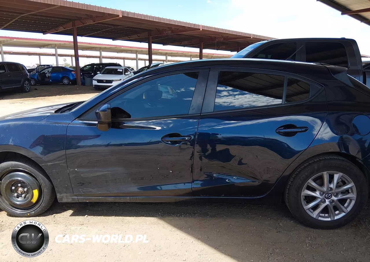 2018 Mazda Mazda3 Sport VIN:3MZBN1K71JM210645 - 13