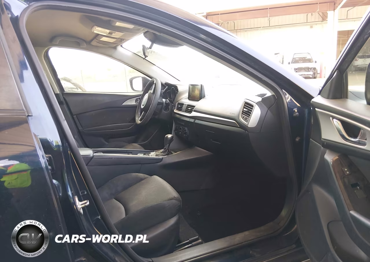 2018 Mazda Mazda3 Sport VIN:3MZBN1K71JM210645 - 5