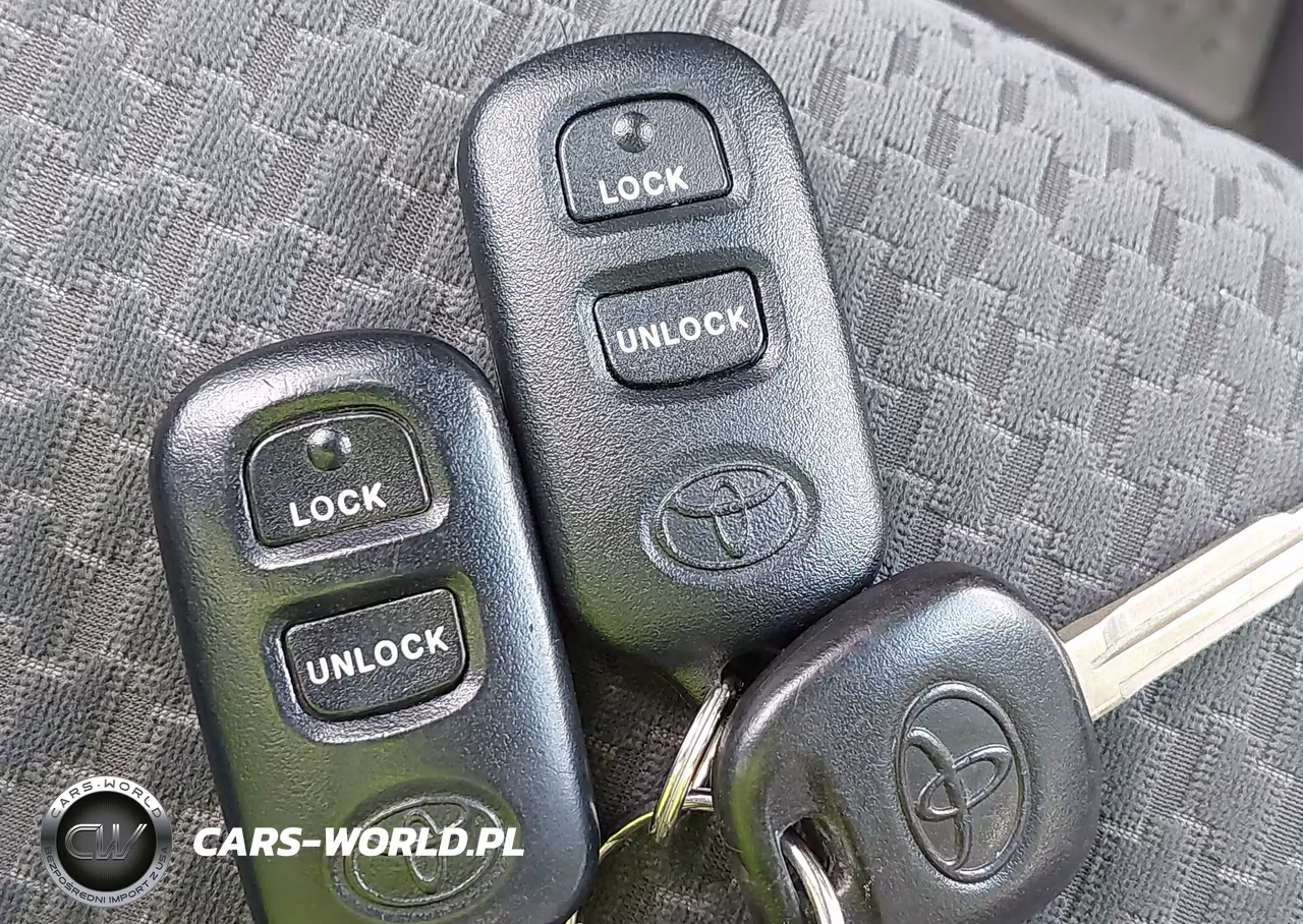 2007 Toyota Corolla S VIN:2T1BR32E87C841055 - 11