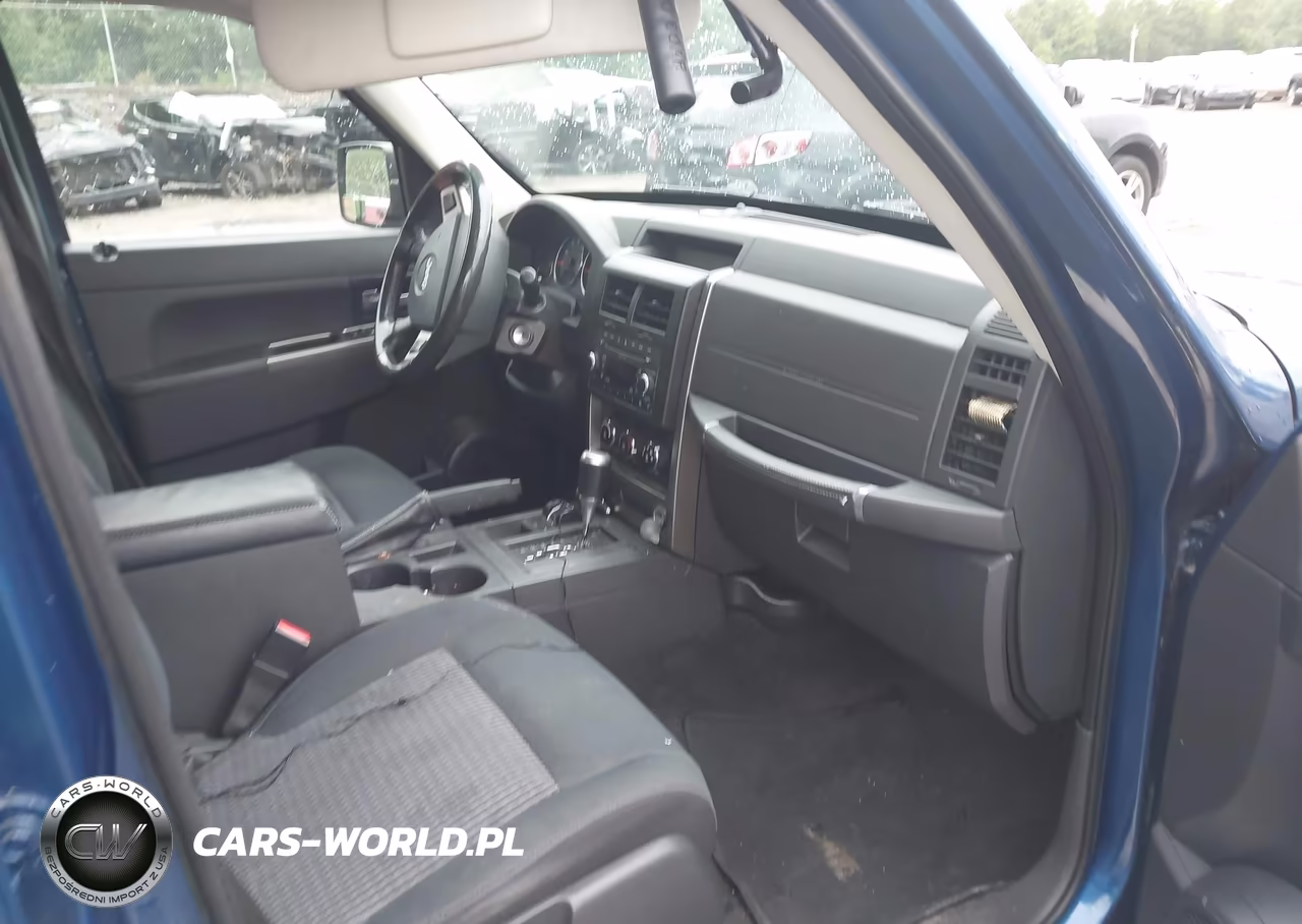 2010 Jeep Liberty Renegade VIN:1J4PN3GK8AW146843 - 5