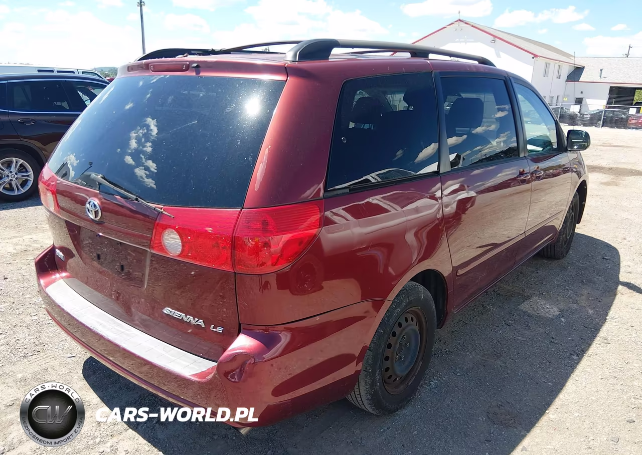 2009 Toyota Sienna Le VIN:5TDZK23C39S246523 - 4