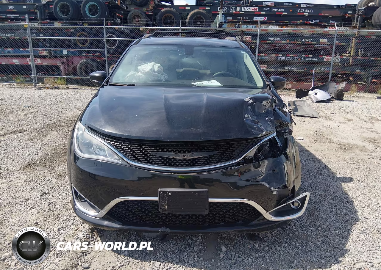 2017 Chrysler Pacifica Touring-L VIN:2C4RC1BG1HR503634 - 13