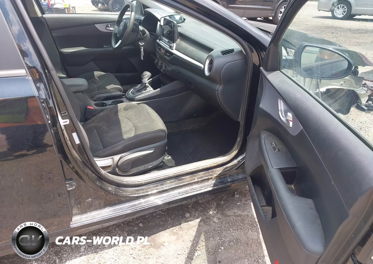 2024 Kia Forte Lxs VIN:3KPF24AD8RE826547 - 5