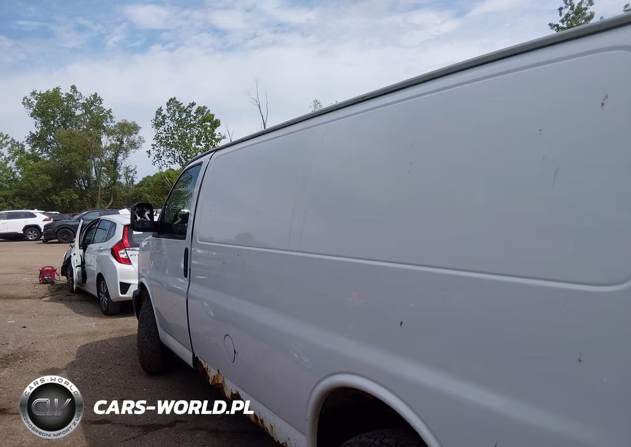 2009 Chevrolet Express Work Van VIN:1GCGG25C191129154 - 14