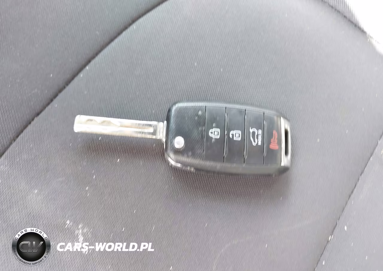 2015 Kia Soul VIN:KNDJN2A22F7186061 - 11