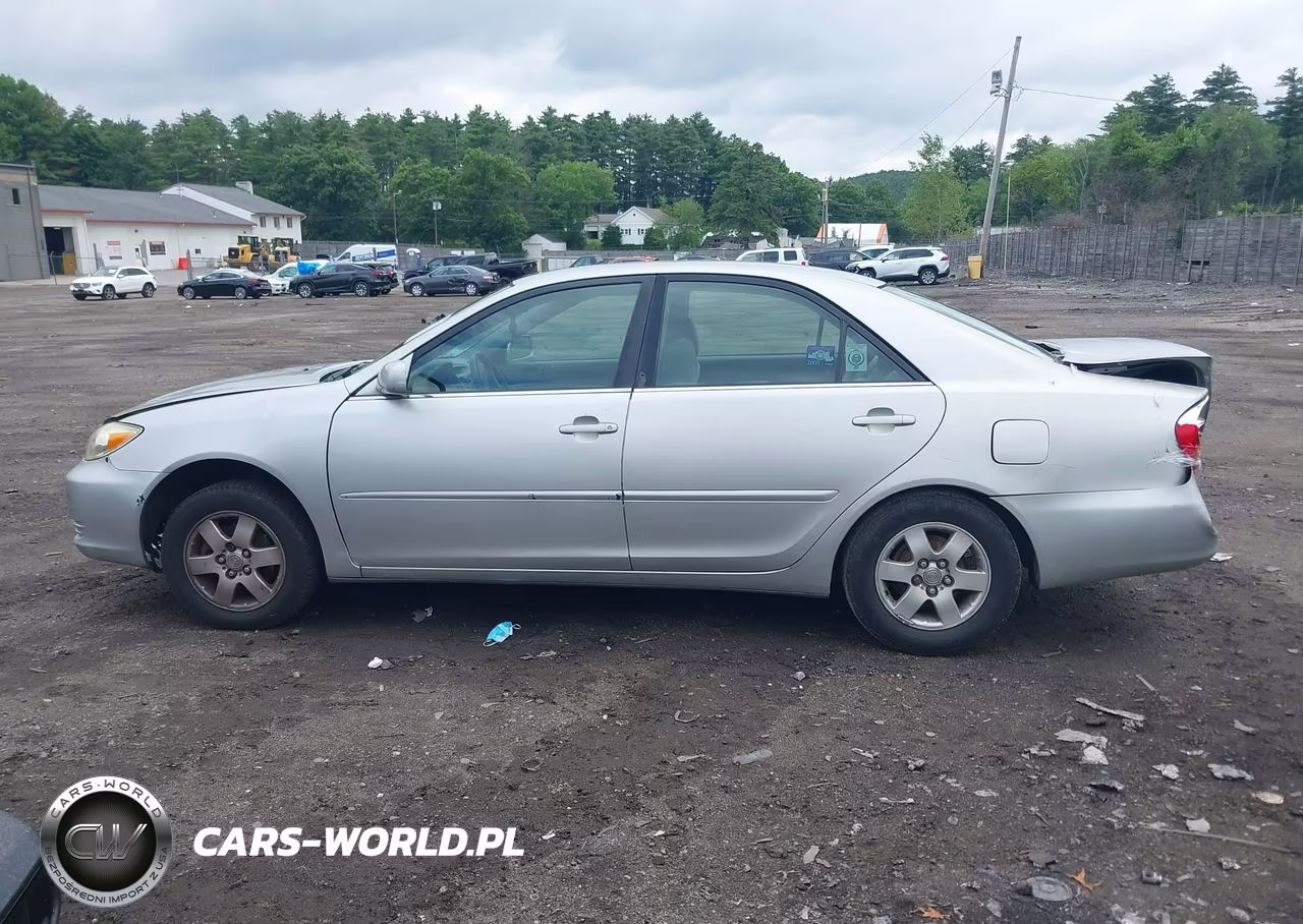 2003 Toyota Camry Le VIN:4T1BE32K63U200710 - 14