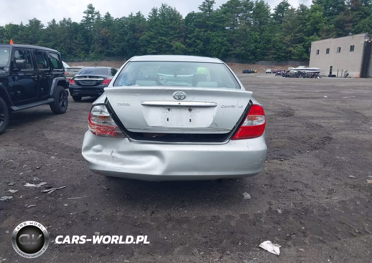 2003 Toyota Camry Le VIN:4T1BE32K63U200710 - 16