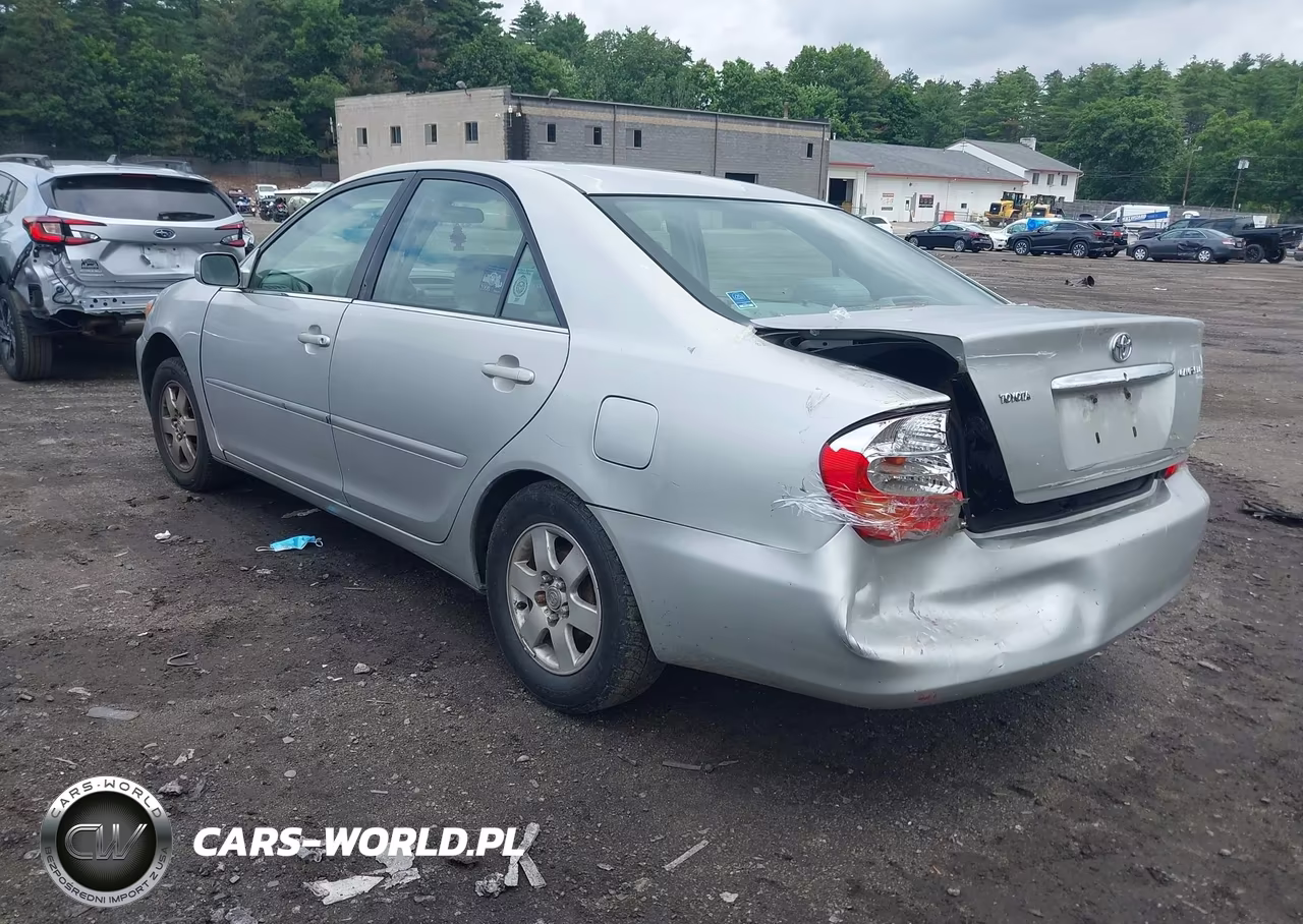 2003 Toyota Camry Le VIN:4T1BE32K63U200710 - 3
