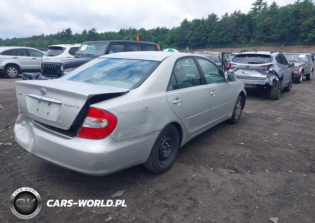 2003 Toyota Camry Le VIN:4T1BE32K63U200710 - 4
