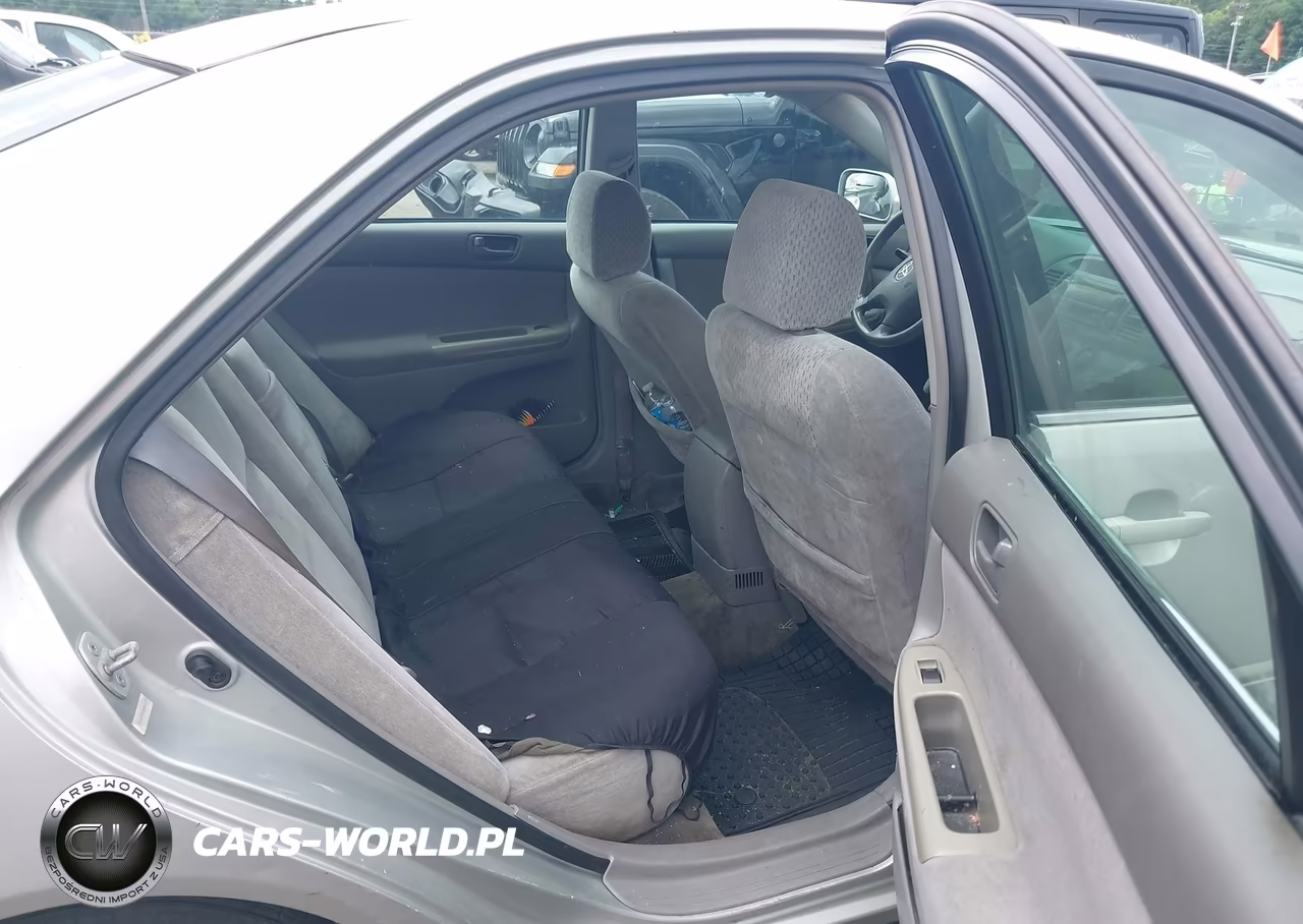 2003 Toyota Camry Le VIN:4T1BE32K63U200710 - 8