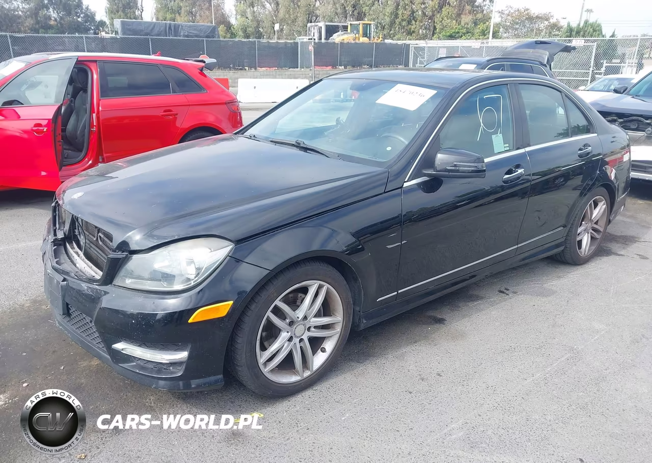 2014 Mercedes-Benz C 250 Sport VIN:WDDGF4HB6EA957928 - 2