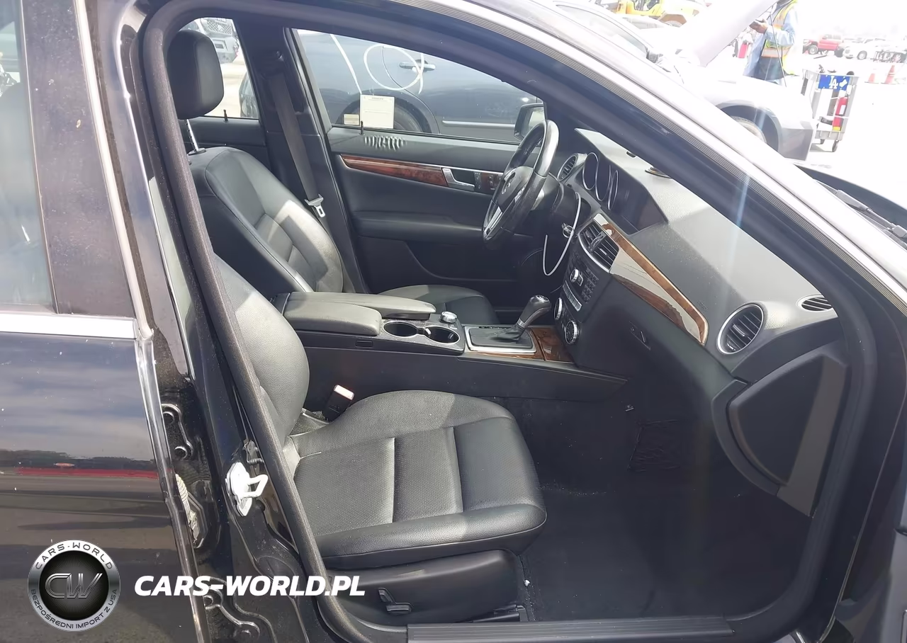2014 Mercedes-Benz C 250 Sport VIN:WDDGF4HB6EA957928 - 5