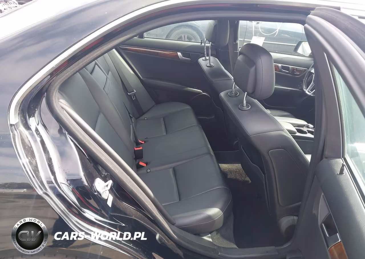 2014 Mercedes-Benz C 250 Sport VIN:WDDGF4HB6EA957928 - 8