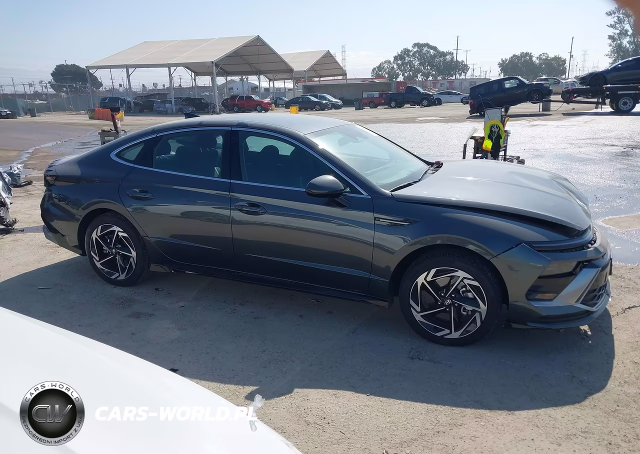 2026 Hyundai Sonata Sel Sport VIN:KMHL64JA8TA547215 - 13