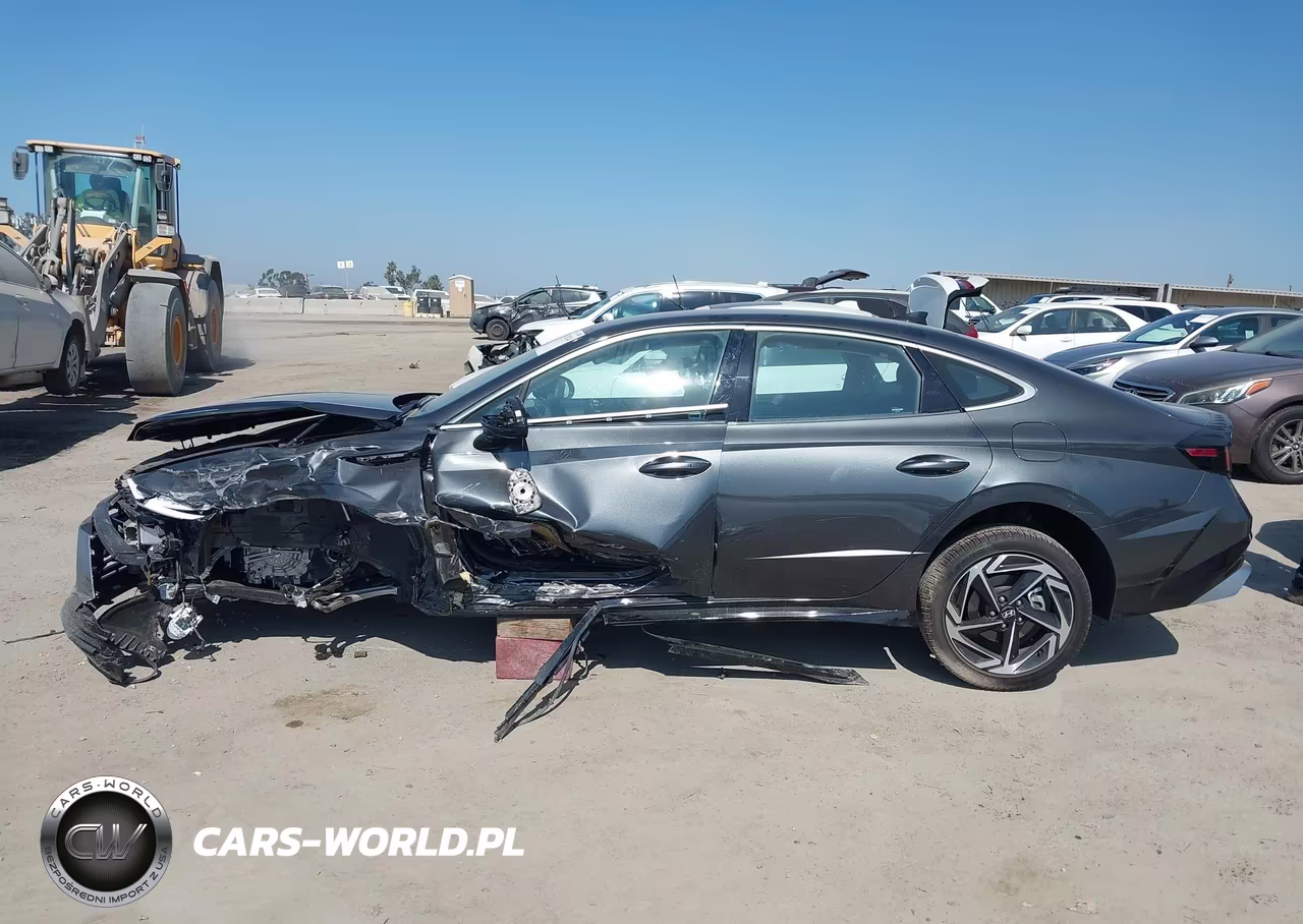 2026 Hyundai Sonata Sel Sport VIN:KMHL64JA8TA547215 - 14