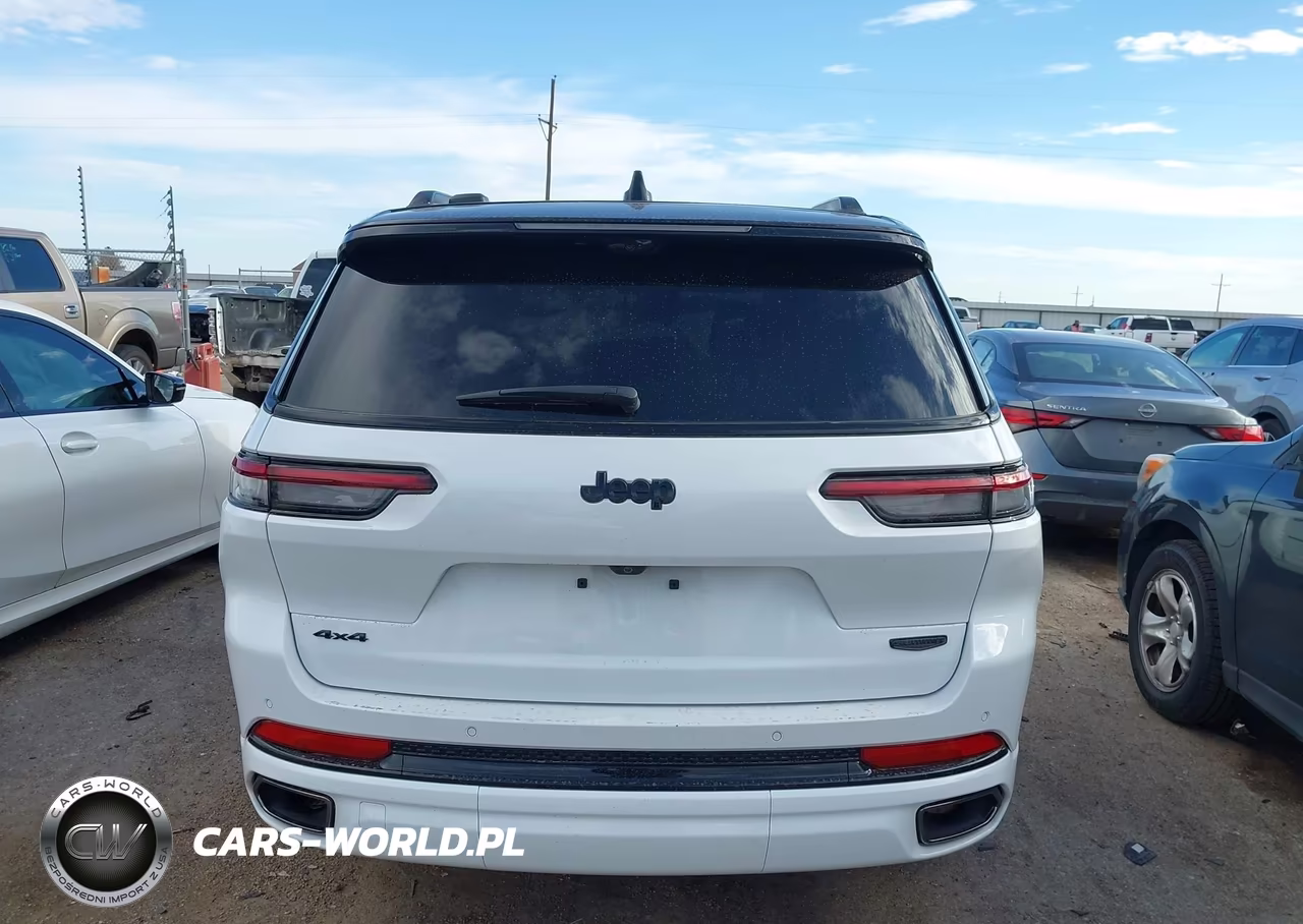 2025 Jeep Grand Cherokee L Summit Reserve 4X4 VIN:1C4RJKEG5S8769832 - 17