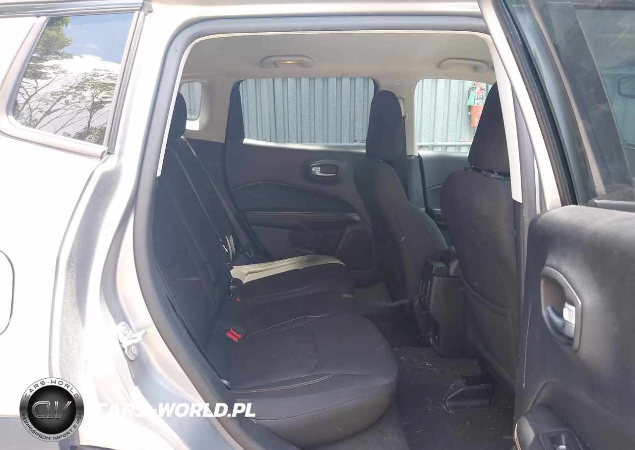 2018 Jeep Compass Sport 4X4 VIN:3C4NJDAB7JT116617 - 8