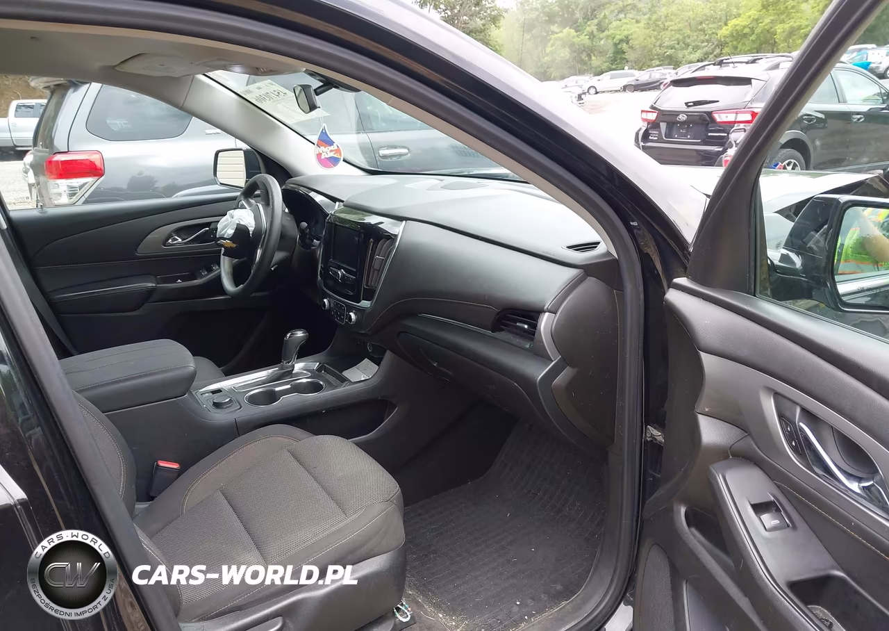 2020 Chevrolet Traverse Fwd Ls VIN:1GNERFKW8LJ166353 - 5