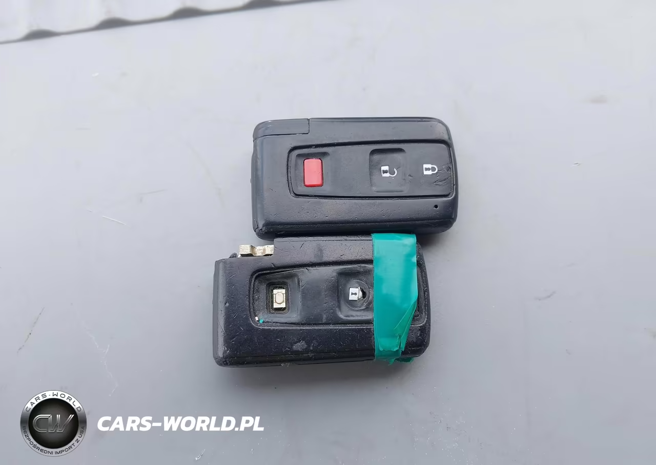 2004 Toyota Prius VIN:JTDKB20U640035987 - 11