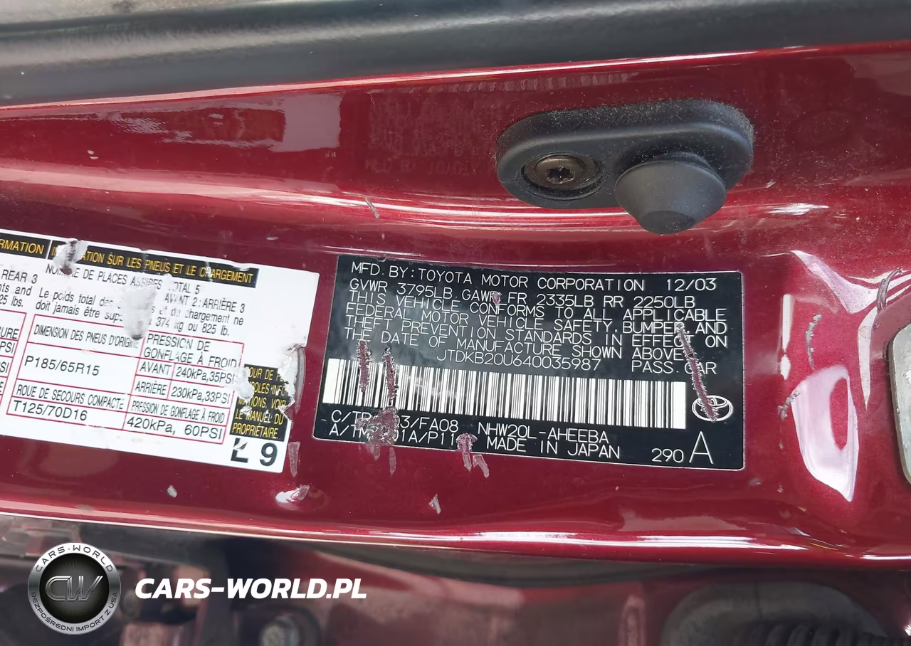 2004 Toyota Prius VIN:JTDKB20U640035987 - 9