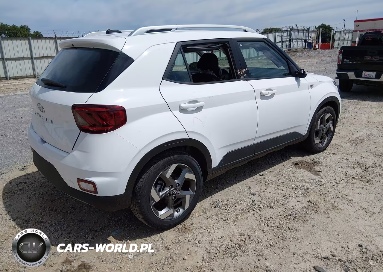 2025 Hyundai Venue Sel VIN:KMHRC8A35SU378957 - 4