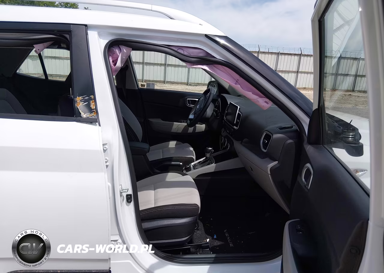 2025 Hyundai Venue Sel VIN:KMHRC8A35SU378957 - 5