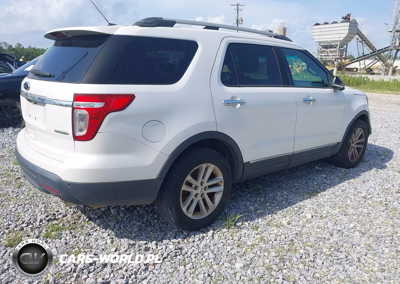 2014 Ford Explorer Xlt VIN:1FM5K7D84EGA73374 - 4