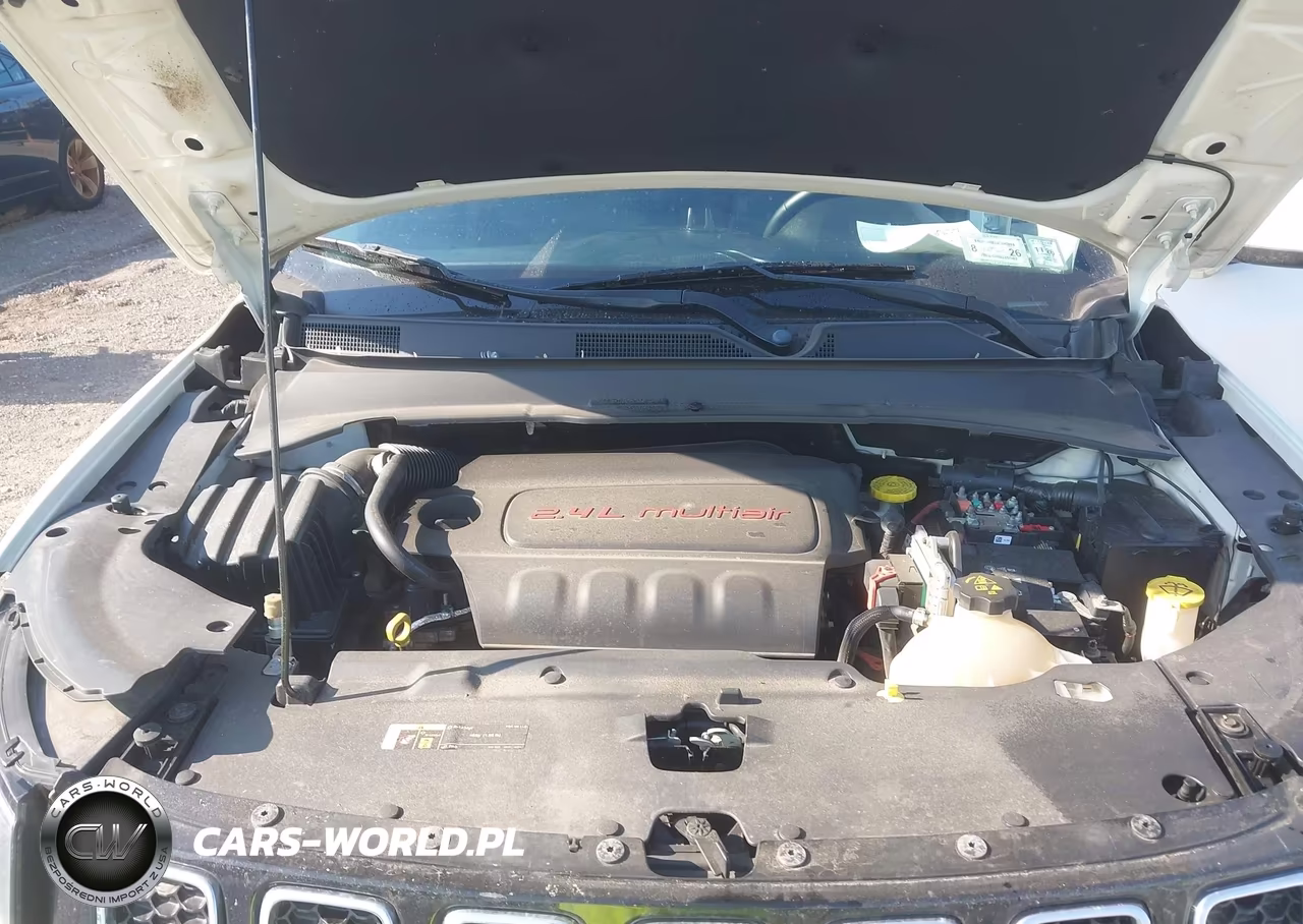 2018 Jeep Compass Latitude 4X4 VIN:3C4NJDBBXJT113077 - 10