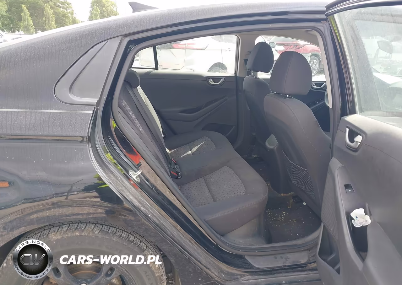 2019 Hyundai Ioniq Hybrid Blue VIN:KMHC65LC9KU133829 - 8