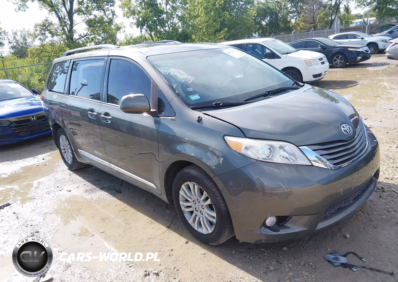 2011 Toyota Sienna Xle V6 – zdjęcie 1 z 19