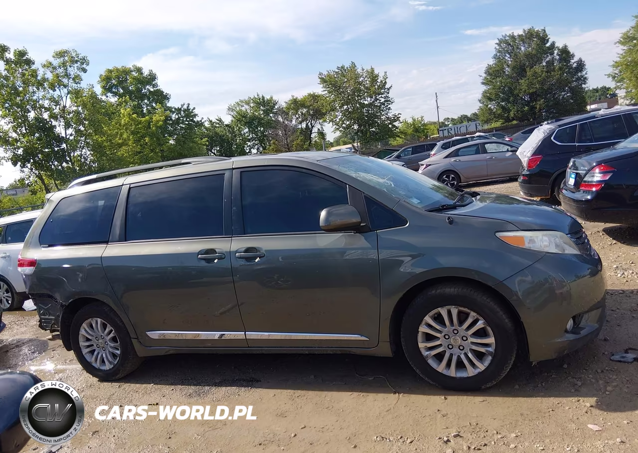 2011 Toyota Sienna Xle V6 VIN:5TDYK3DC4BS134268 - 13