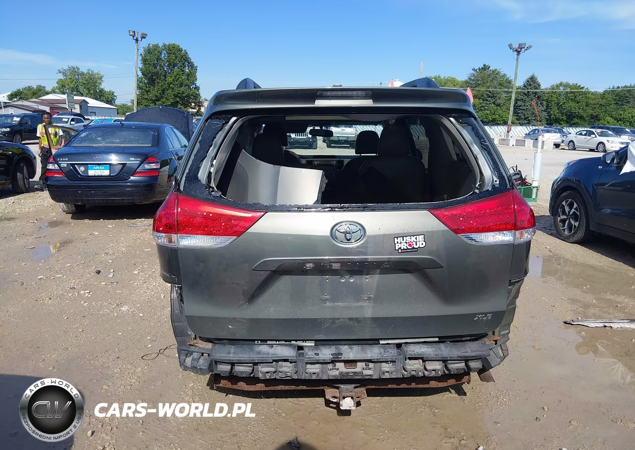 2011 Toyota Sienna Xle V6 VIN:5TDYK3DC4BS134268 - 16