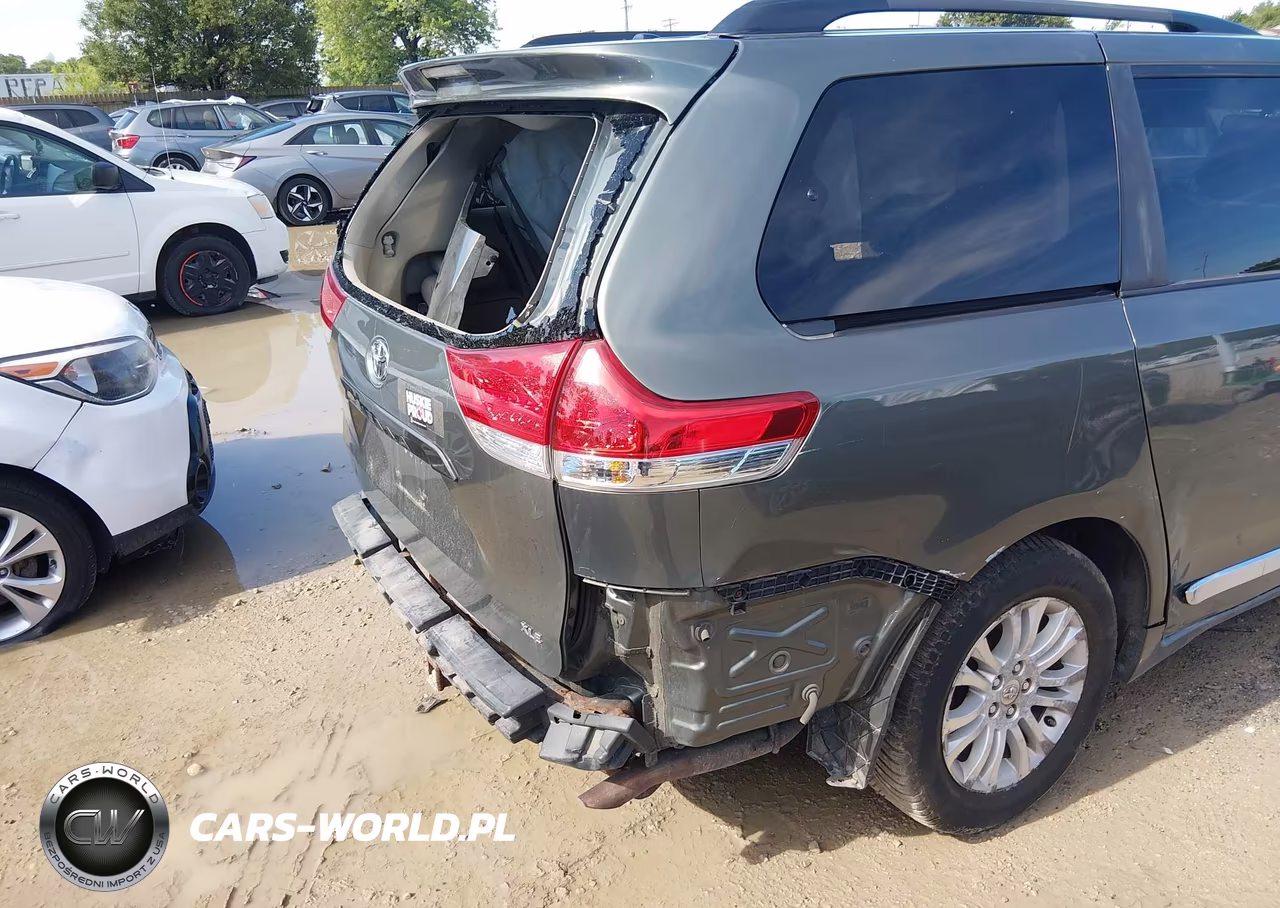2011 Toyota Sienna Xle V6 VIN:5TDYK3DC4BS134268 - 6