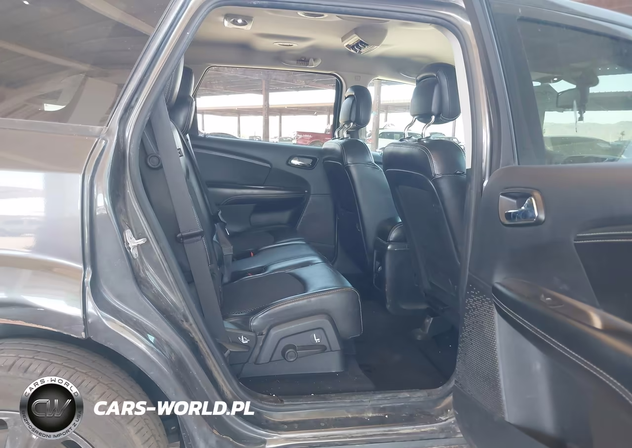 2017 Dodge Journey Crossroad Plus VIN:3C4PDCGG3HT520425 - 8