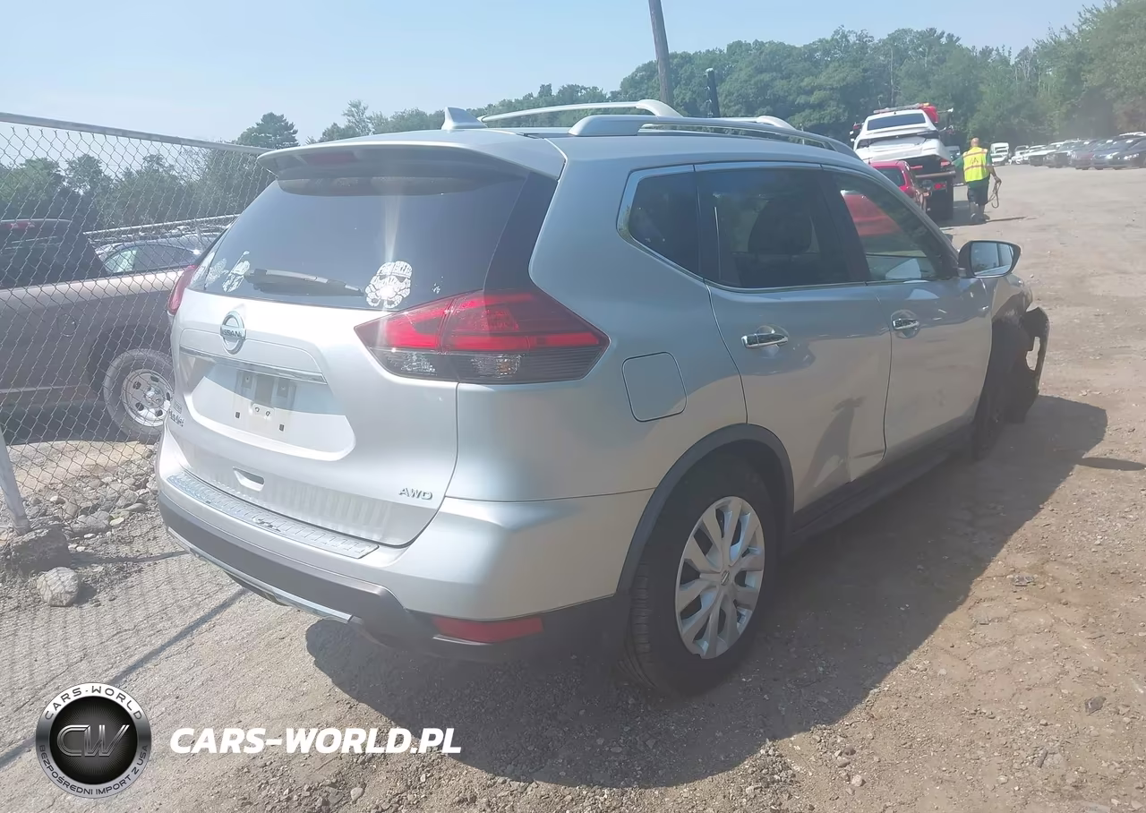 2017 Nissan Rogue S VIN:JN8AT2MVXHW269231 - 4