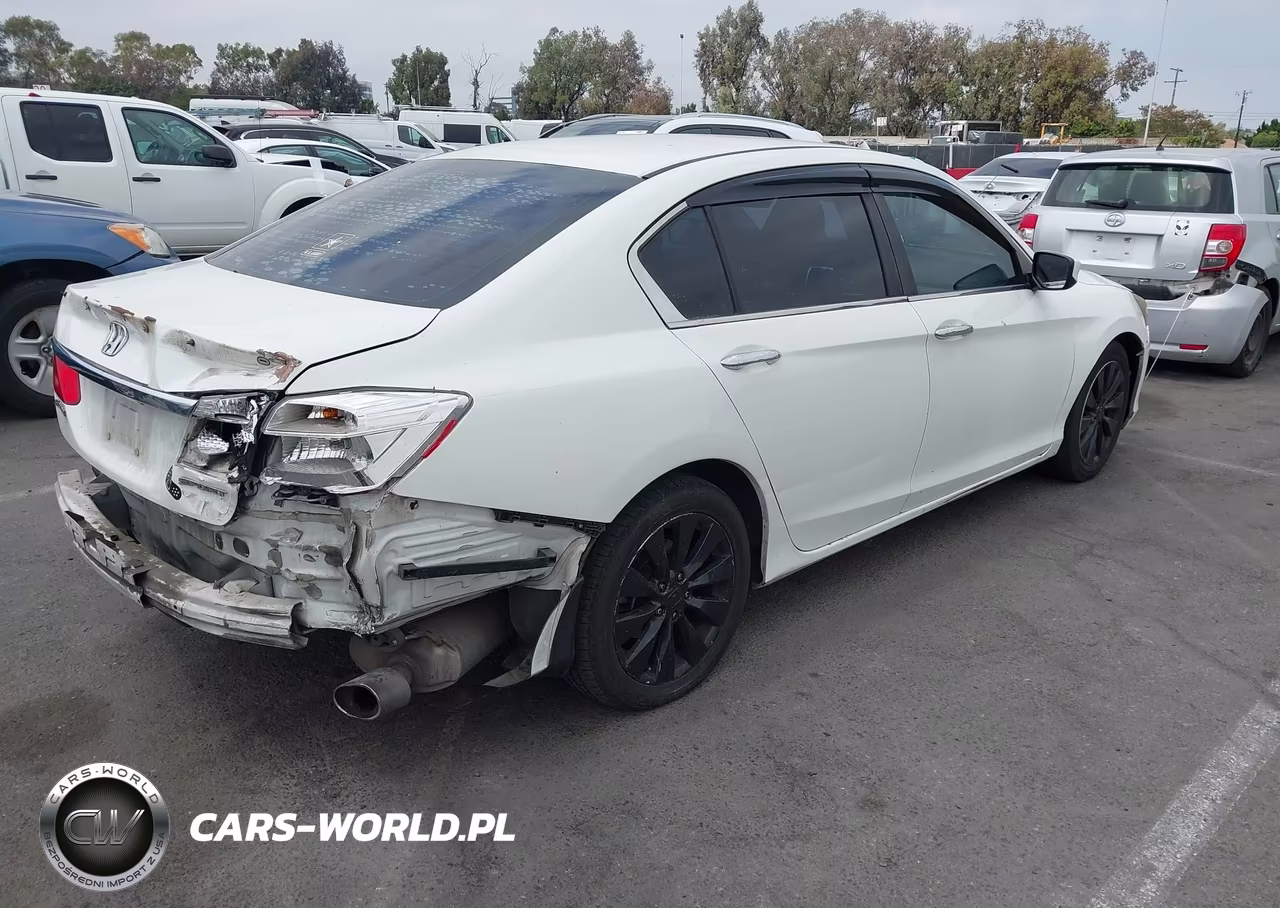 2015 Honda Accord Sport VIN:1HGCR2F53FA021723 - 4
