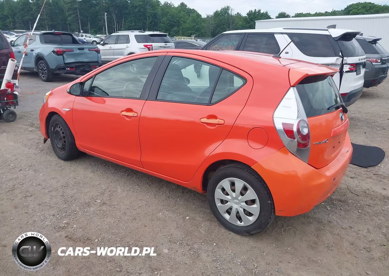 2012 Toyota Prius C One VIN:JTDKDTB39C1026343 - 3