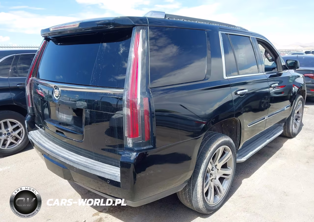 2015 Cadillac Escalade Luxury VIN:1GYS3BKJ9FR148728 - 4