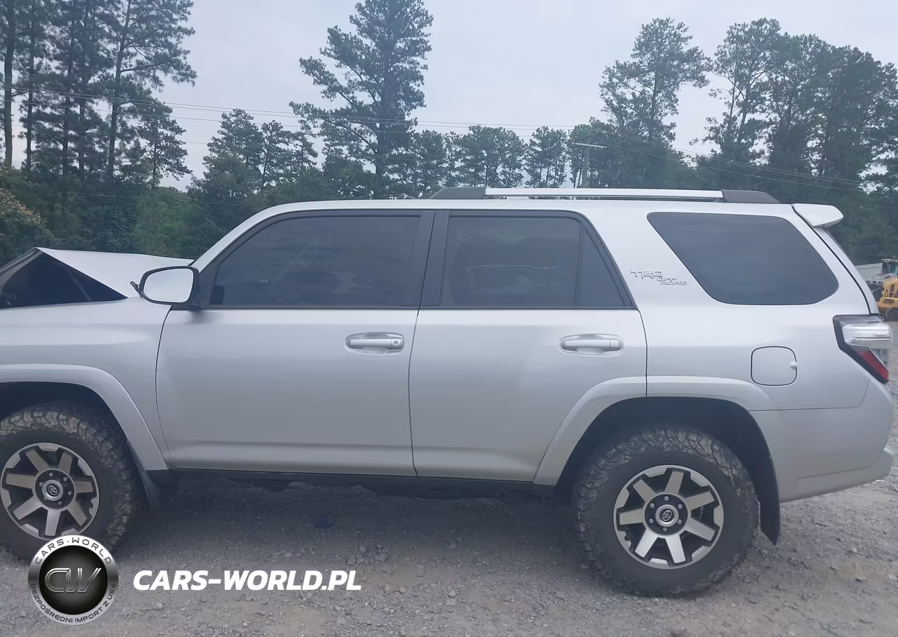 2018 Toyota 4Runner Trd Off Road Premium VIN:JTEBU5JR6J5597260 - 14